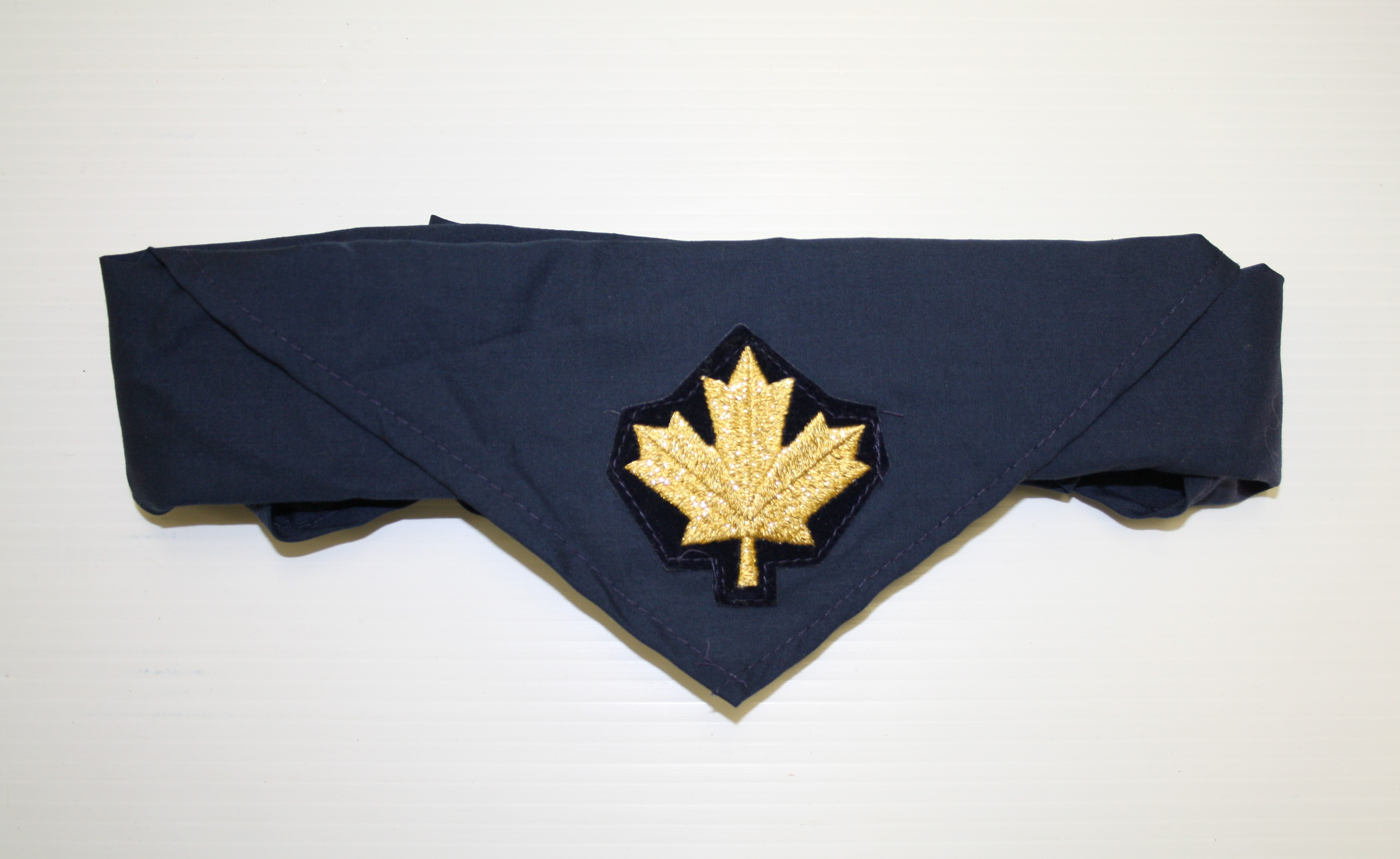Necker with Gold Embroidered Maple Leaf